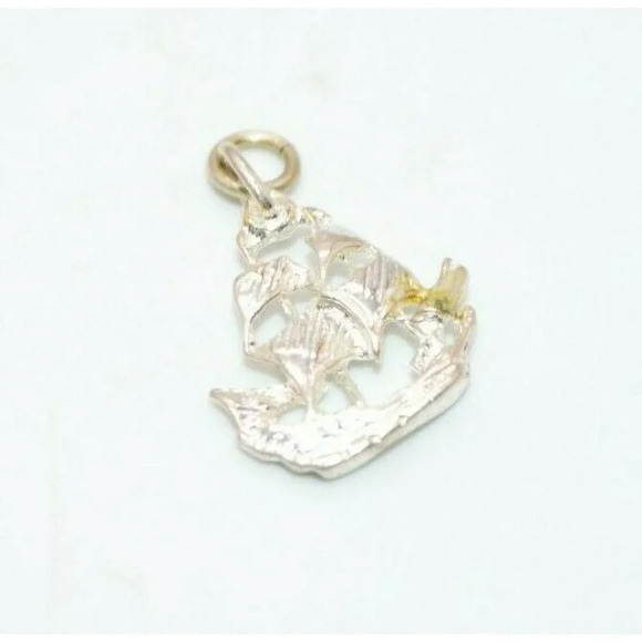 Sterling Silver .925 Tall Ship Vintage Pendant - Picture 1 of 4
